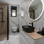 Stunning In With Wifi דירה *