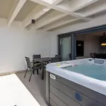 Stunning In With Wifi * نوفي فينودولسكي